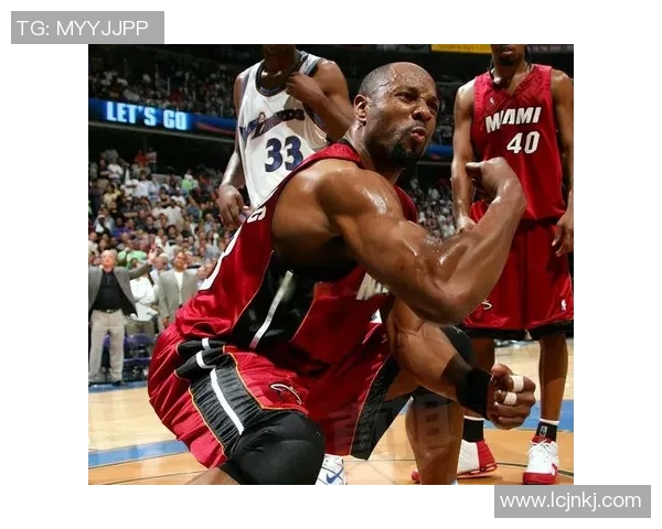 热爱篮球的足球明星们如何在NBA与足球之间找到平衡与激情